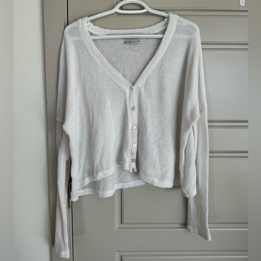 Urban Outfitters Knit Button-Down Cardigan in White, Sz S